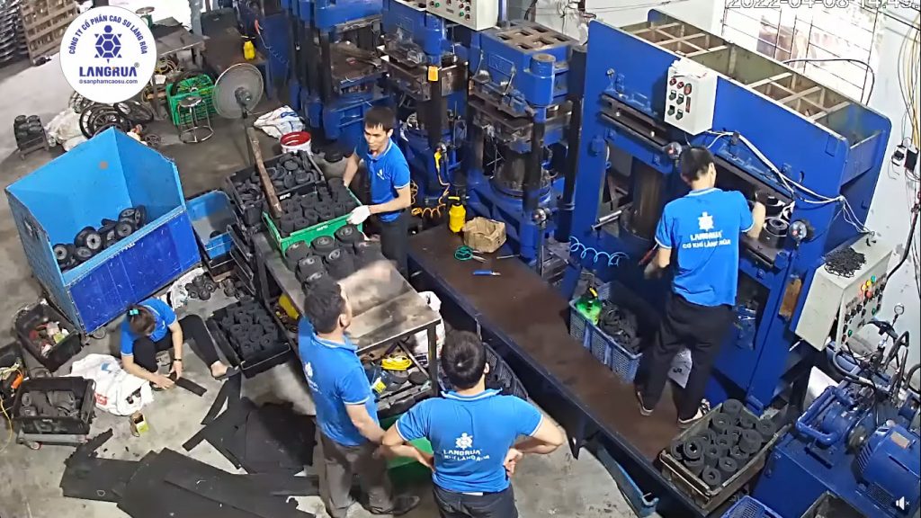 xưởng sản xuất bánh xe đẩy Làng Rùa